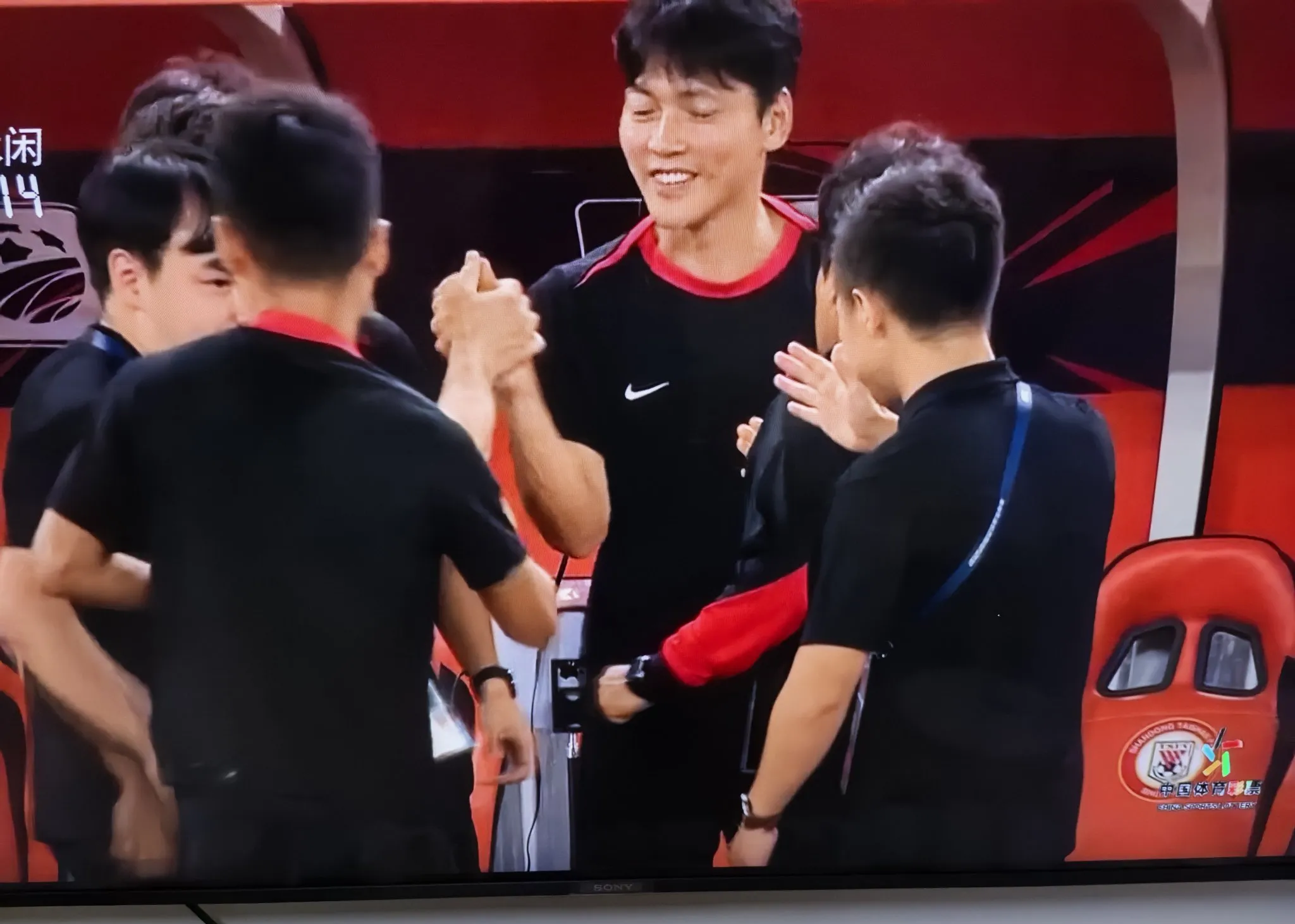 九游官网入口 -赛地聚焦:意甲赛前热度飙升,山东泰山回应争议,赛场秩序良好,球探报告显示潜力的简单介绍